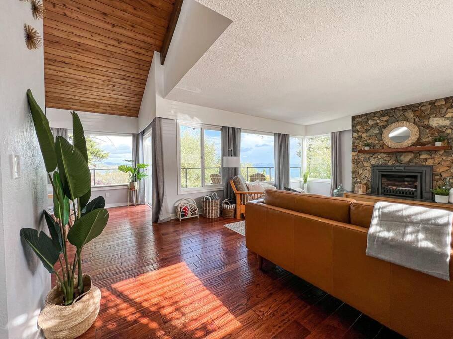Sunrise Escape - Close To The Beach! Victoria Exterior photo