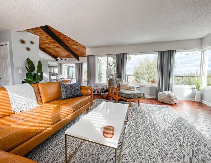 Sunrise Escape - Close To The Beach! Victoria Exterior photo
