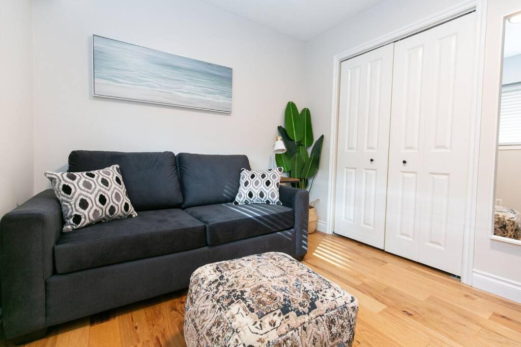 Sunrise Escape - Close To The Beach! Victoria Exterior photo