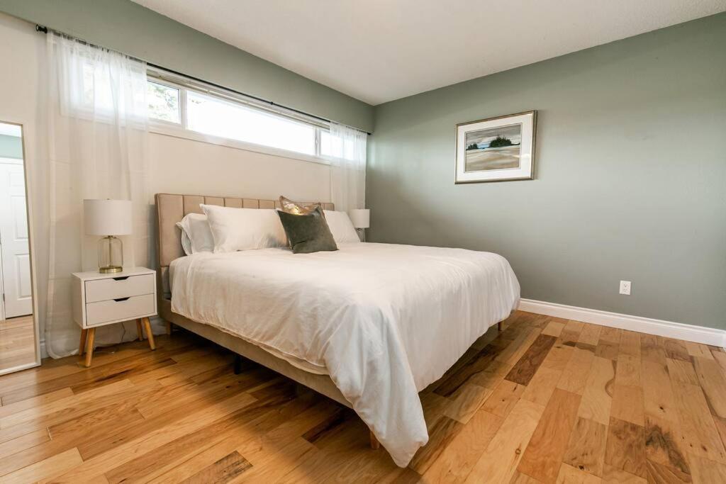 Sunrise Escape - Close To The Beach! Victoria Exterior photo